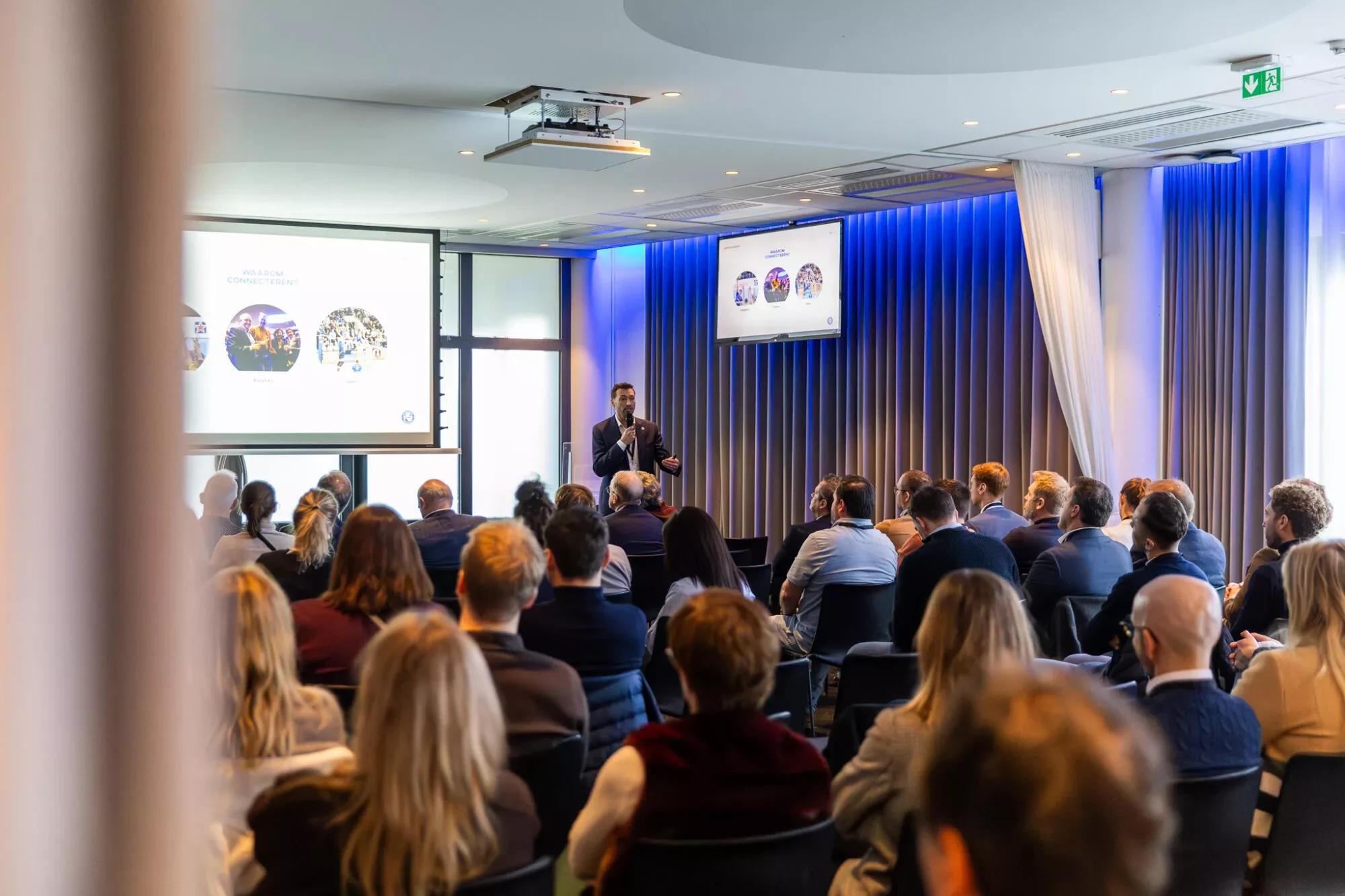 Sfeerbeeld zaal event presteren op topsportniveau - KIXX, Cosmogroup en Knack Volley